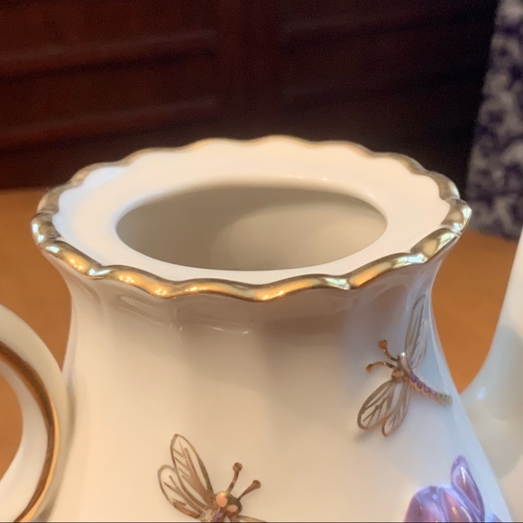 Lenox The Springtime Splendor Teapot - Picture 14 of 16